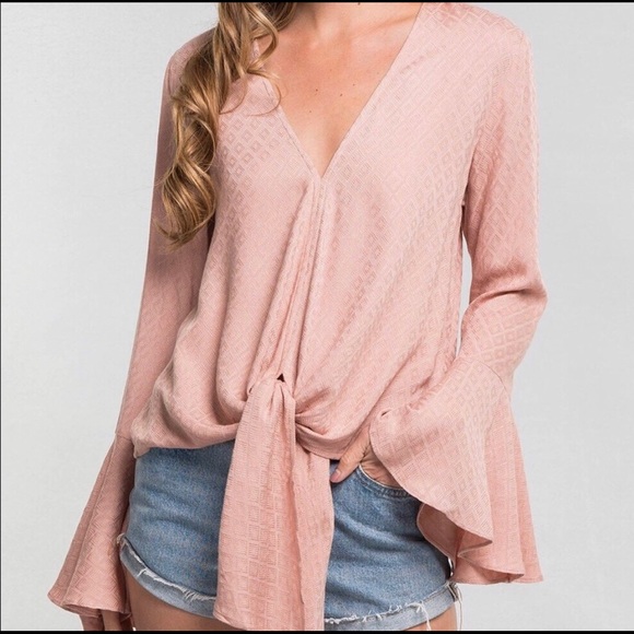 lovestitch Tops - FLASH SALE Lovestitch tie front top